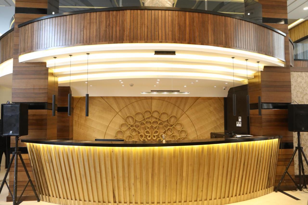 فندق صحارى الخليج Sahara Gulf Hotel Apartments Амман Екстер'єр фото