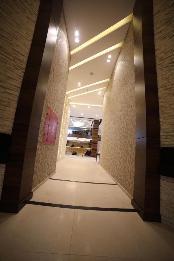 فندق صحارى الخليج Sahara Gulf Hotel Apartments Амман Екстер'єр фото