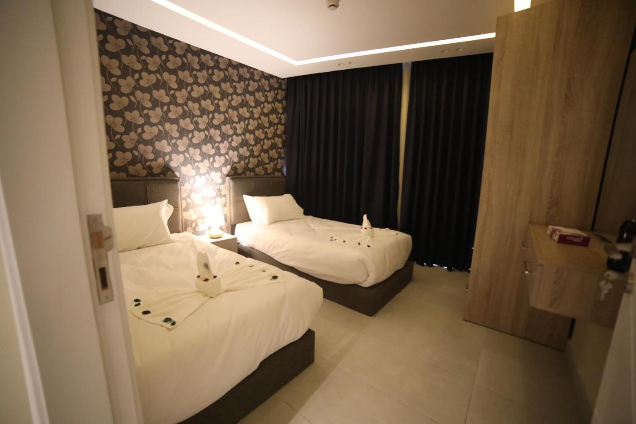 فندق صحارى الخليج Sahara Gulf Hotel Apartments Амман Екстер'єр фото
