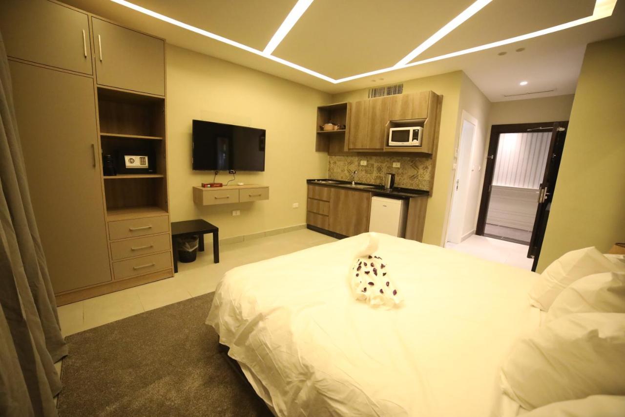 فندق صحارى الخليج Sahara Gulf Hotel Apartments Амман Екстер'єр фото